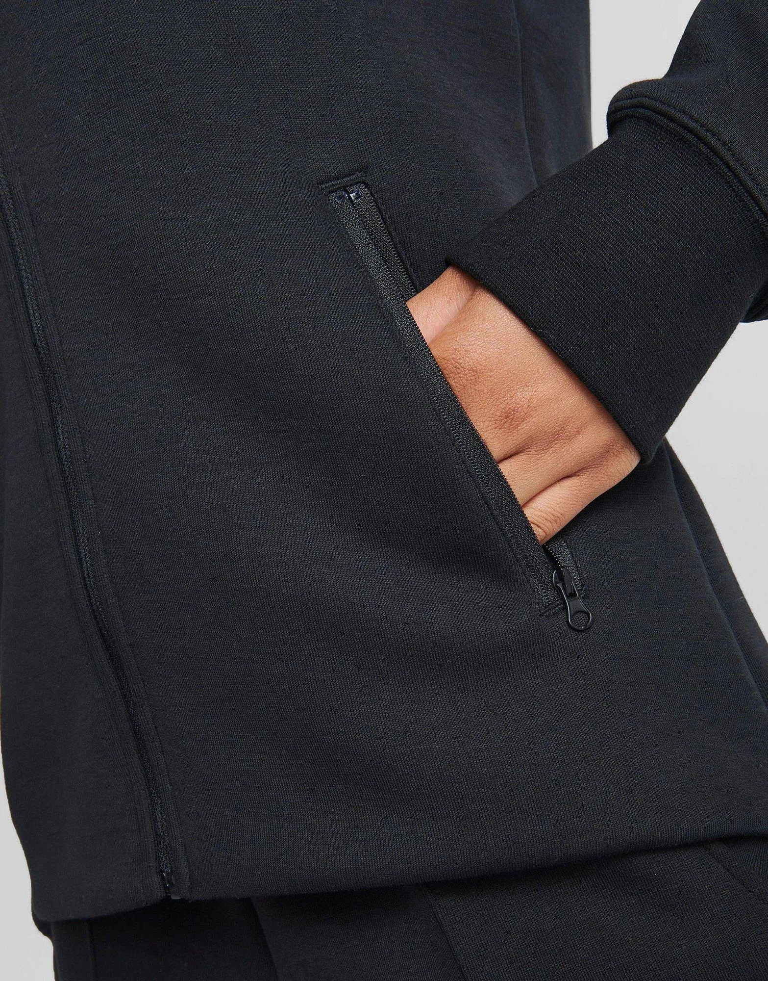 ג'קט קפוצ'ון Tech Fleece Windrunner | נשים