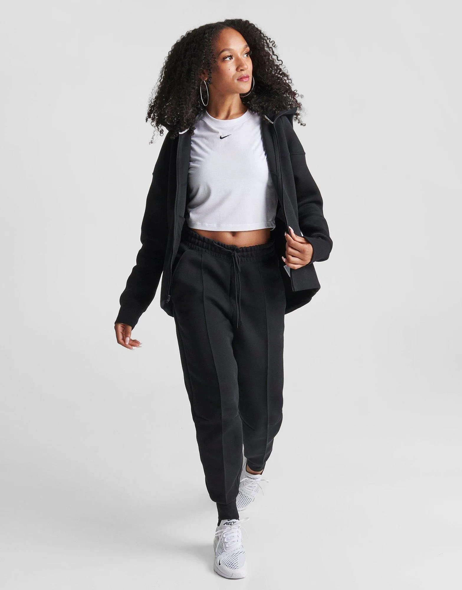 ג'קט קפוצ'ון Tech Fleece Windrunner | נשים