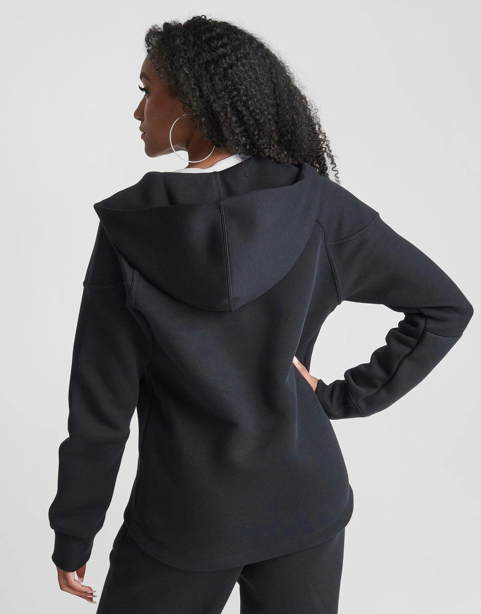 ג'קט קפוצ'ון Tech Fleece Windrunner | נשים