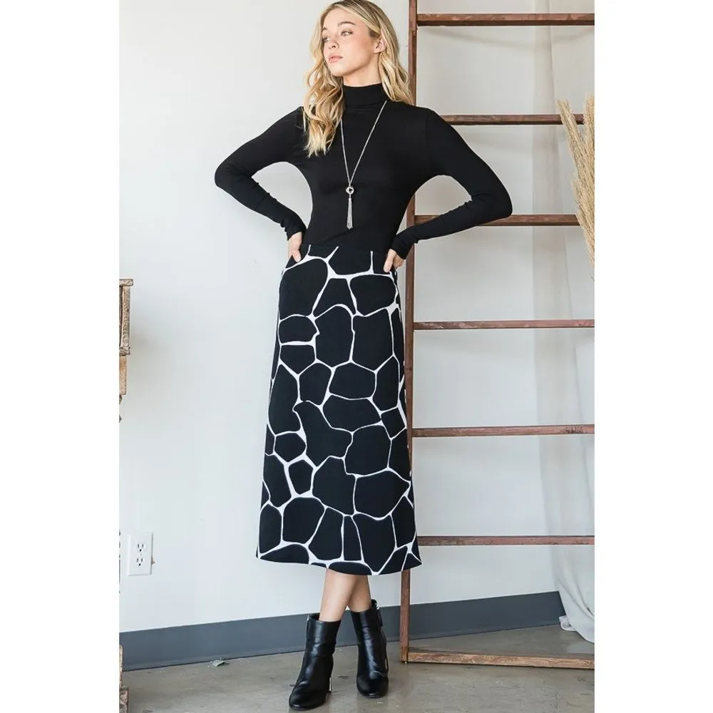 Amara - Giraffe Print Midi Skirt