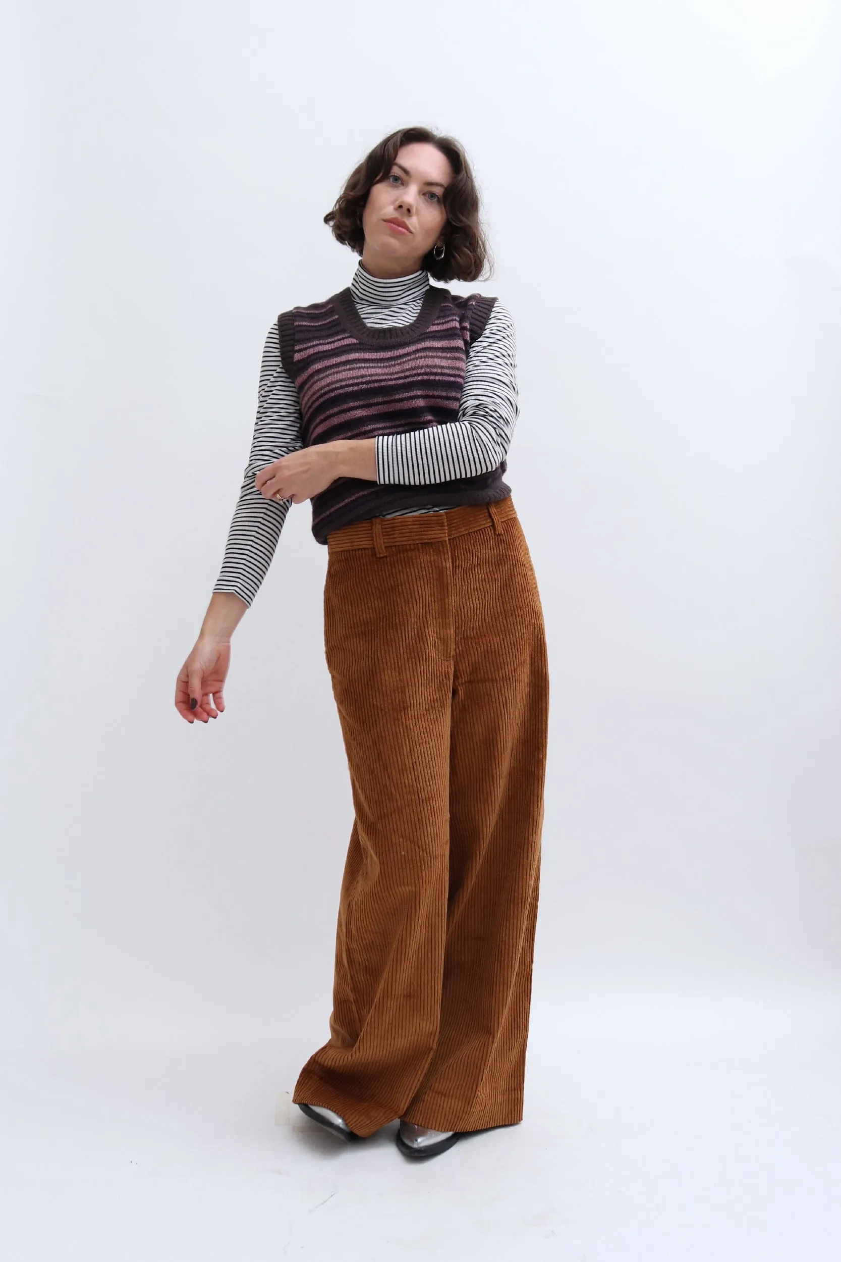 VINTAGE ST MICHAELS SLEEVELESS KNIT