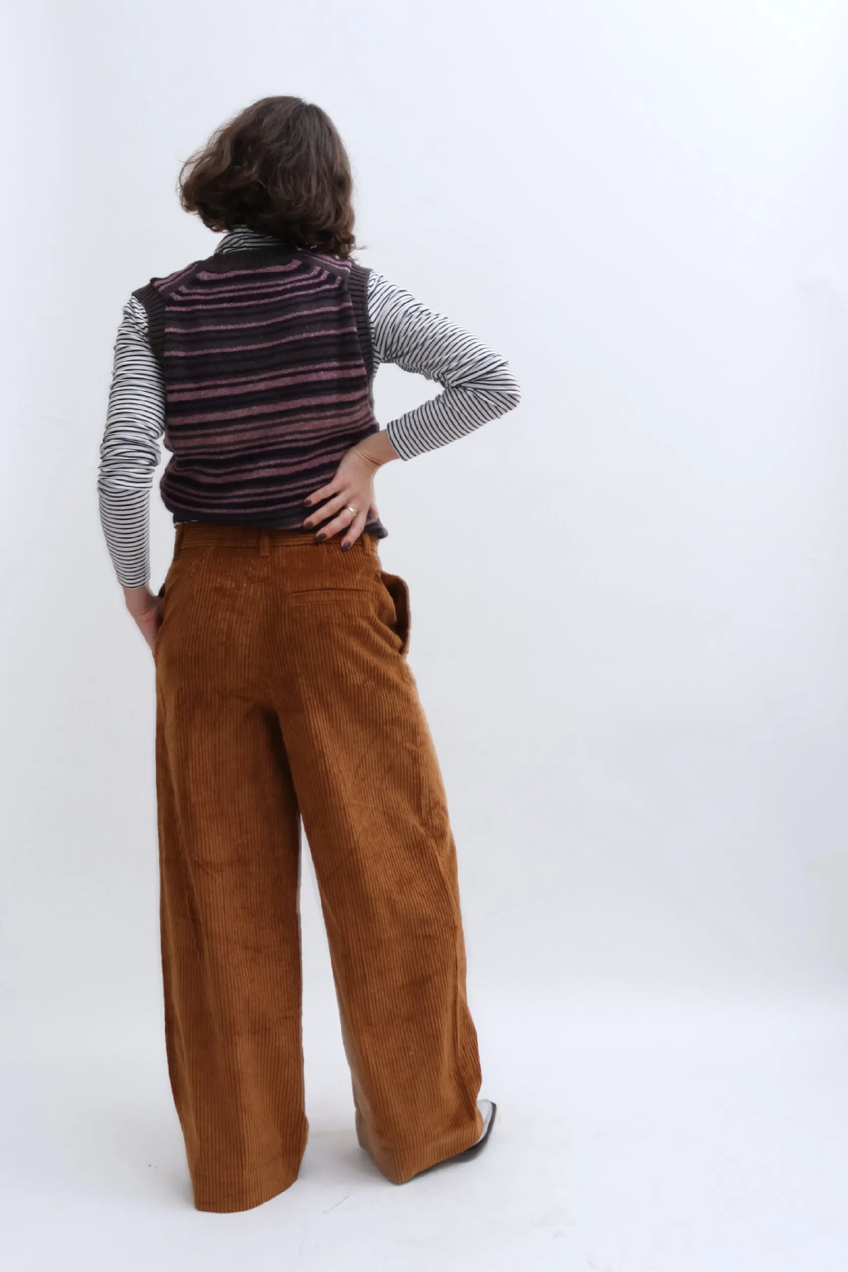 VINTAGE ST MICHAELS SLEEVELESS KNIT