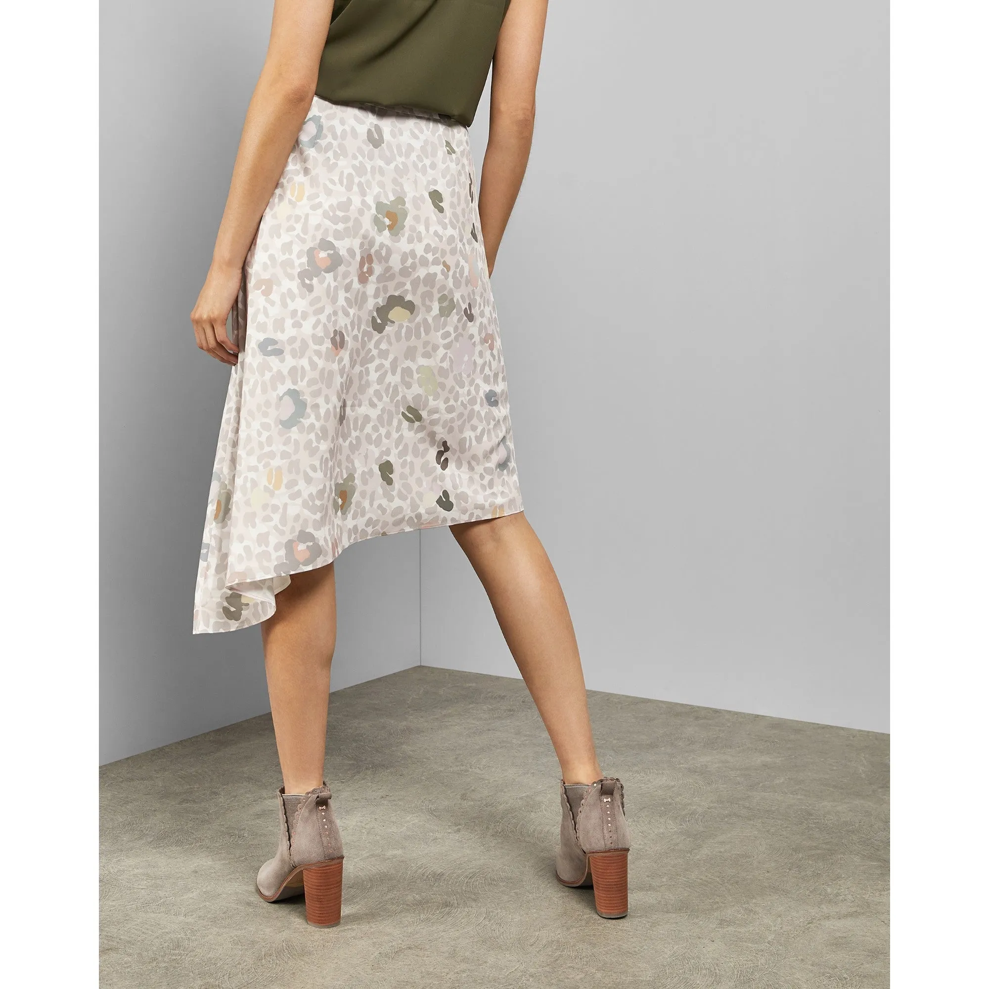 Women Wms-Waleska-Eyelet Detail Asym Midi Skirt - Dusky-Pink